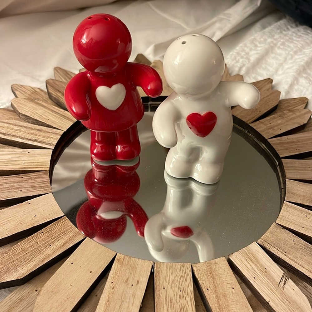 Red & white love salt and pepper shakers